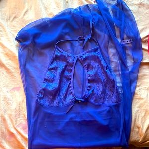 pretty blue night gown bran new